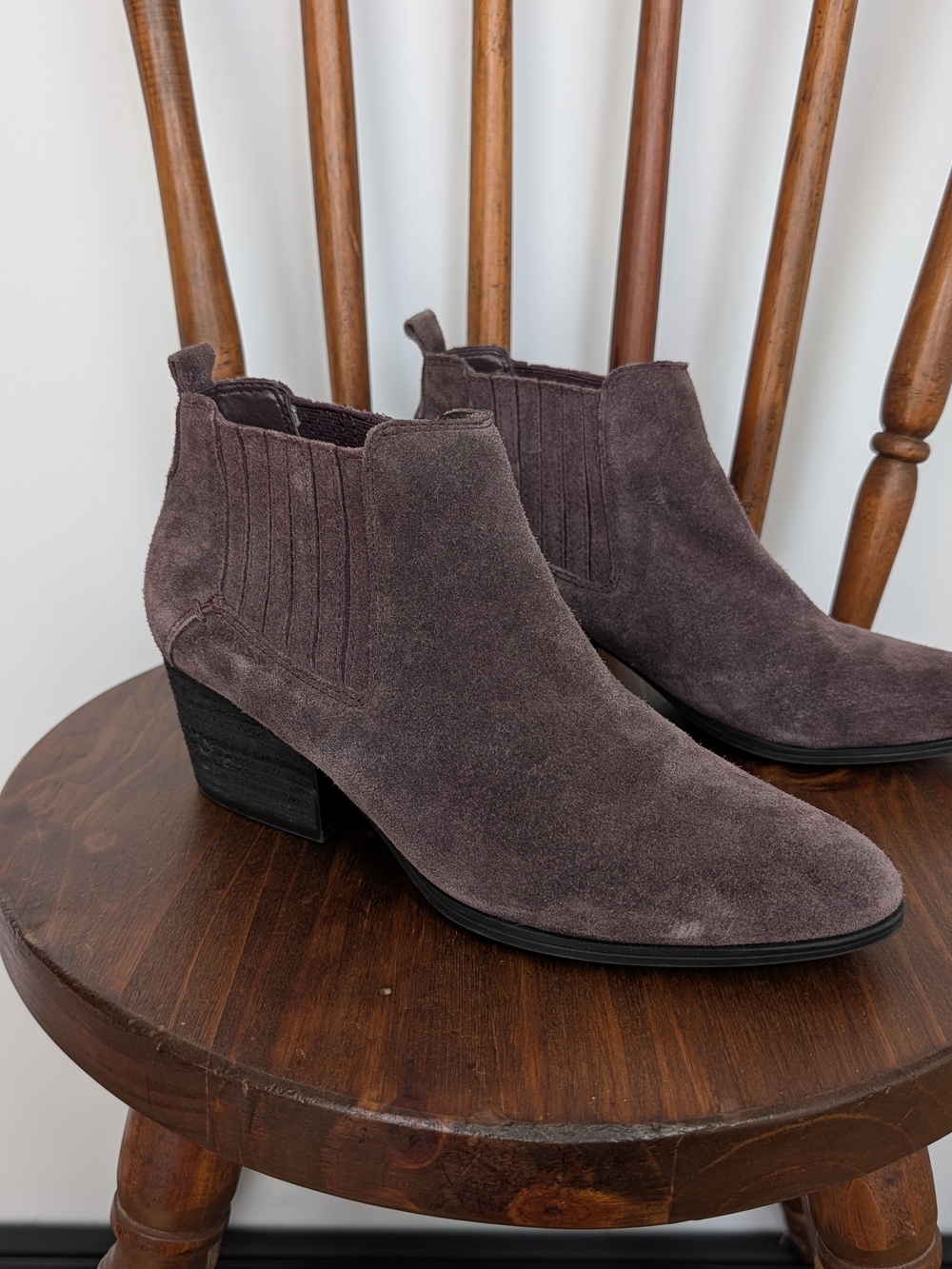Crown Vintage Plum Suede Heeled Ankle Boots - 8.5